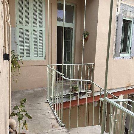 Le Petit Provencal Lejlighed Nîmes Eksteriør billede