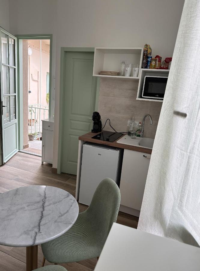 Le Petit Provencal Lejlighed Nîmes Eksteriør billede
